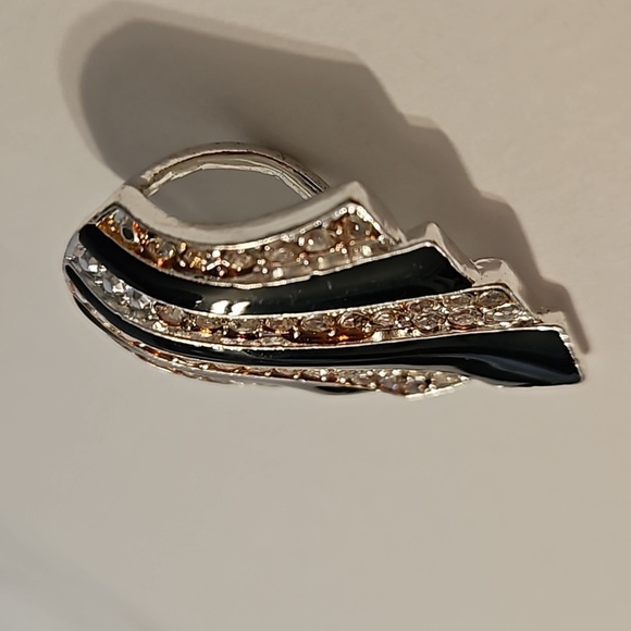 AVON Art Deco Style Enamel & Rhinestone Silvertone Pendant - Picture 3 of 5